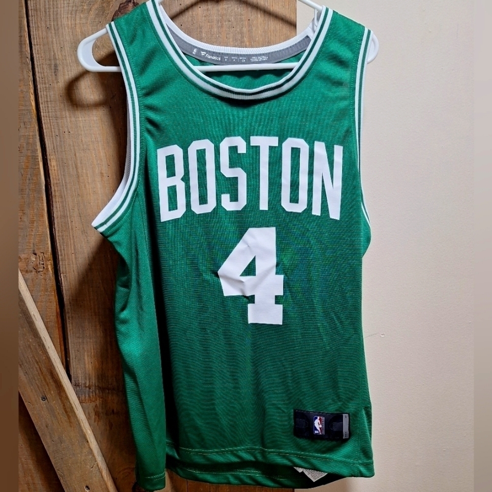 A Fanatics official NBA Boston Celtics #4 Holiday jersey in a men's size small.